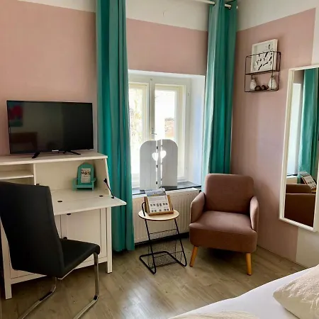 Bed and Breakfast Leonhard 7