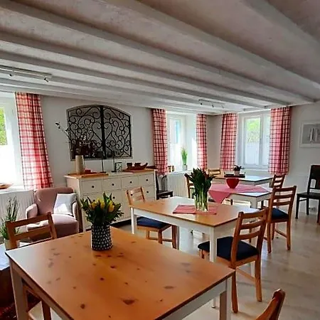 Bed and Breakfast Leonhard 7