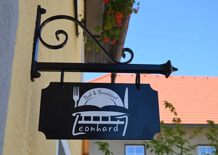 Leonhard 7 Panzió 3*