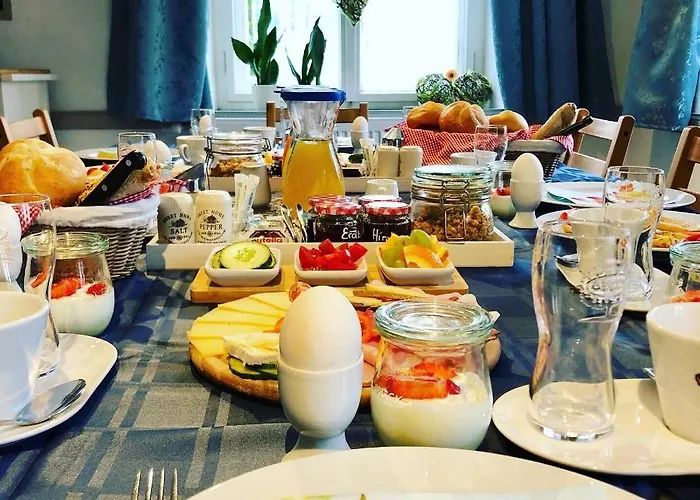 Leonhard 7 Panzió 3*