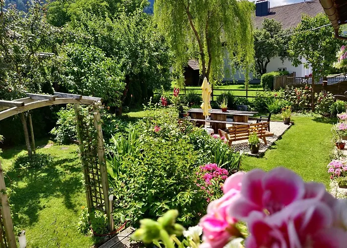 Leonhard 7 Panzió 3*